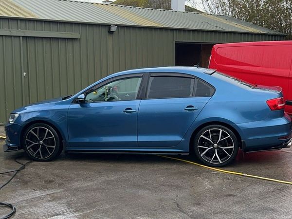 Volkswagen Jetta Saloon, Diesel, 2015, Blue