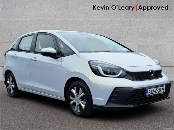 Honda Jazz Hatchback, Petrol Hybrid, 2023, White