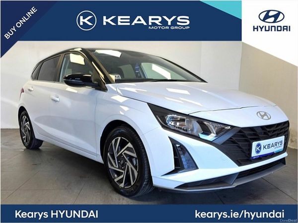 Hyundai i20 Hatchback, Petrol, 2024, White