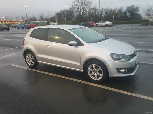 Volkswagen Polo Hatchback, Petrol, 2011, Silver