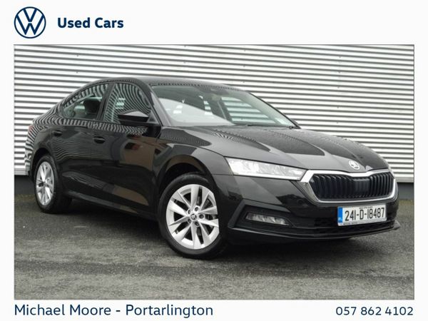 Skoda Octavia Saloon, Diesel, 2024, Black