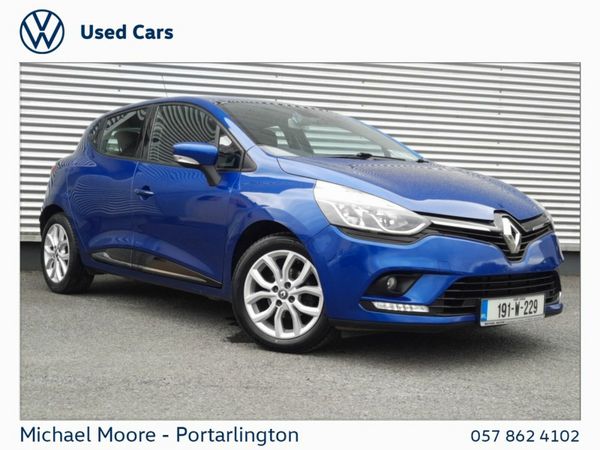 Renault Clio Hatchback, Diesel, 2019, Blue