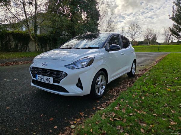 Hyundai i10 Hatchback, Petrol, 2022, White