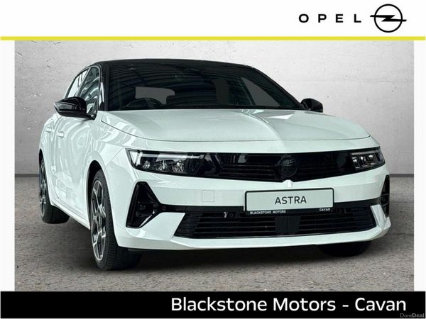 Opel Astra Hatchback, Petrol, 2025, White