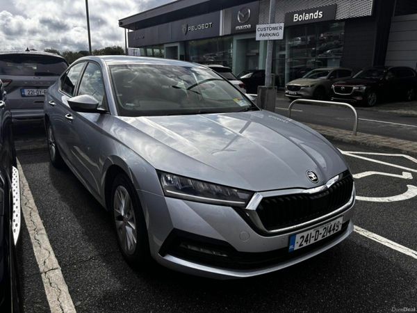 Skoda Octavia Saloon, Diesel, 2024, Grey