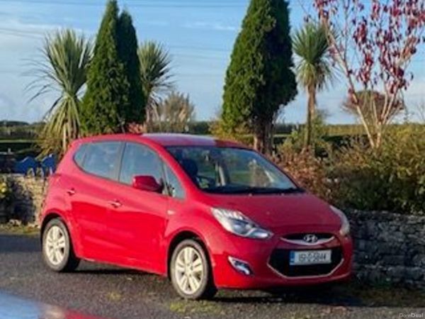 Hyundai ix20 MPV, Petrol, 2015, Red