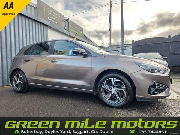Hyundai i30 Hatchback, Diesel, 2021, Brown
