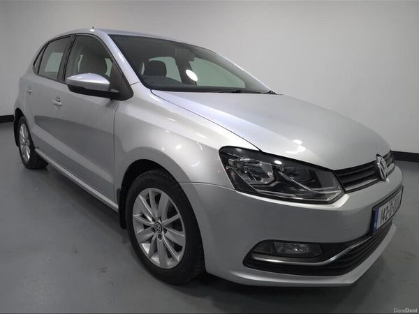 Volkswagen Polo Hatchback, Petrol, 2014, Silver