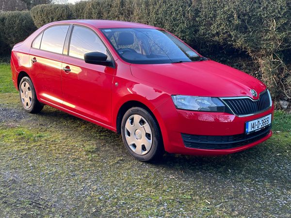 Skoda Rapid Hatchback, Petrol, 2014, Red