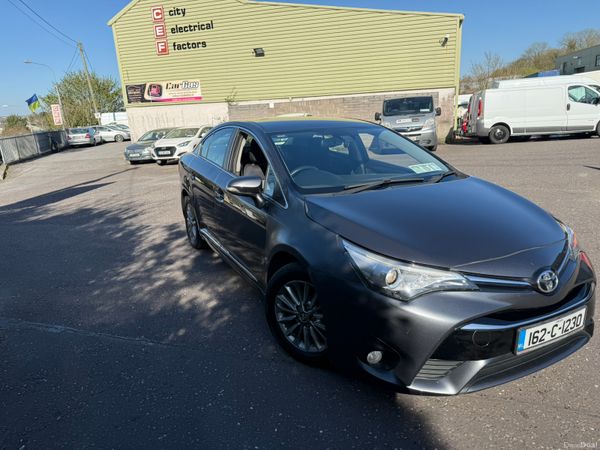 Toyota Avensis Saloon, Diesel, 2016, Grey