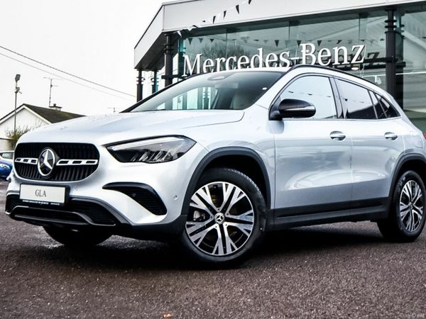 Mercedes-Benz GLA MPV, Diesel, 2026, Silver
