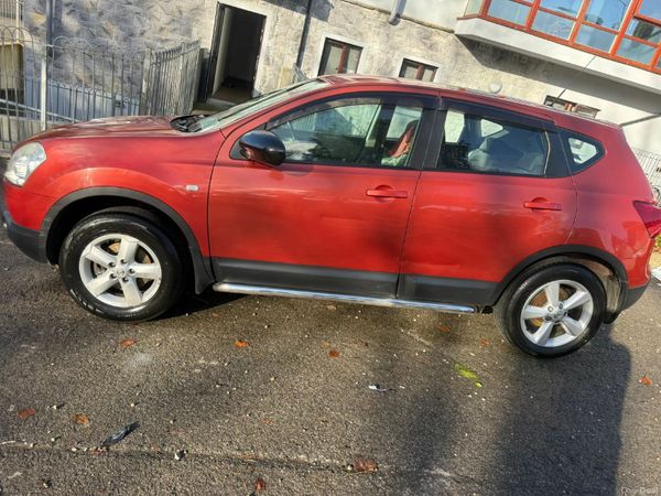 Nissan Qashqai Hatchback, Diesel, 2009, Orange