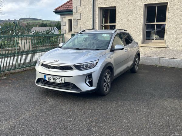 Kia Stonic Estate/Jeep, Petrol, 2021, Grey