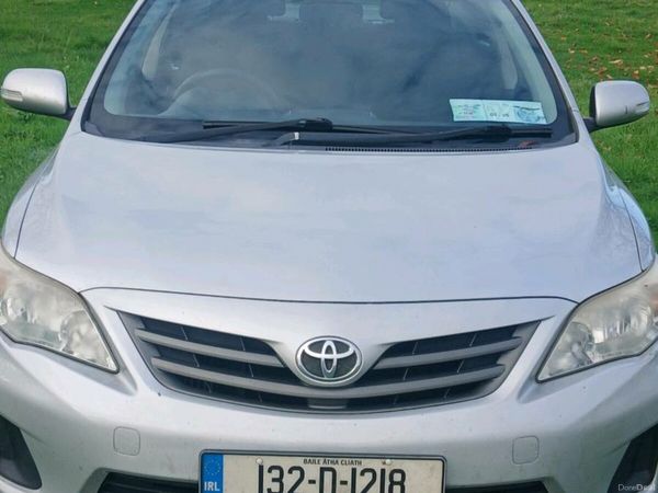 Toyota Corolla Saloon, Diesel, 2013, Silver