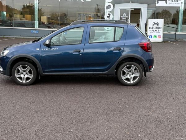 Dacia Sandero Stepway Hatchback, Diesel, 2018, Blue