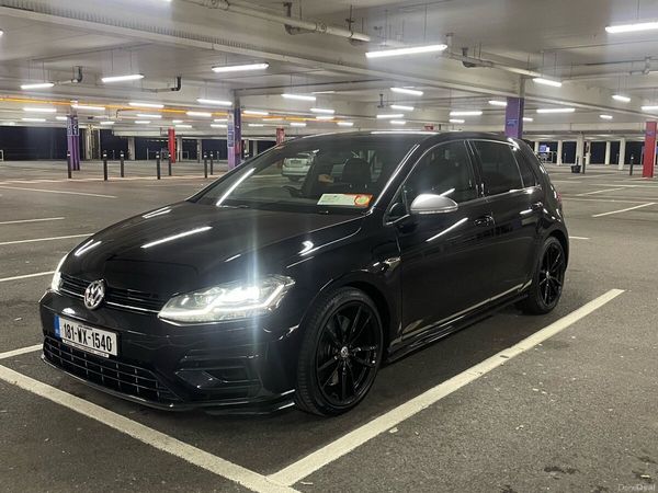 Volkswagen Golf Estate, Petrol, 2018, Black