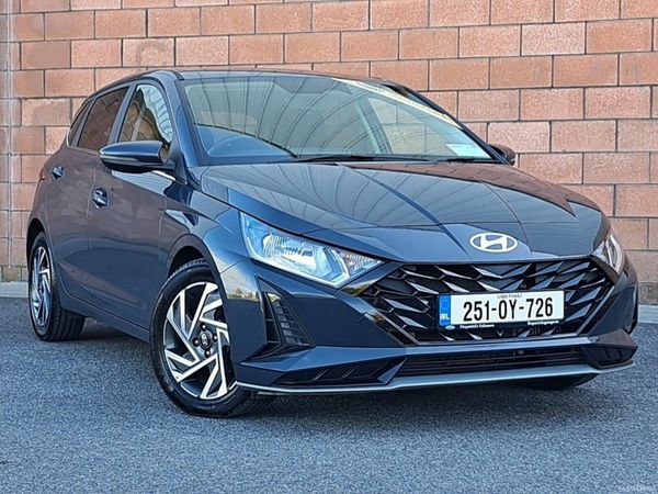 Hyundai i20 Hatchback, Petrol, 2025, Grey