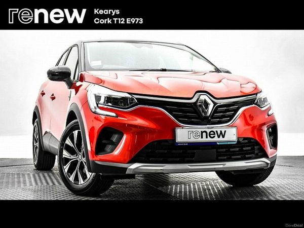 Renault Captur SUV, Petrol, 2023, Red