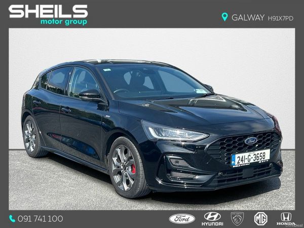 Ford Focus Hatchback, Petrol, 2024, Black
