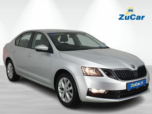 Skoda Octavia Saloon, Petrol, 2019, Grey