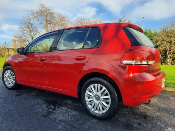 Volkswagen Golf Hatchback, Diesel, 2010, Red