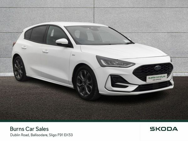 Ford Focus Hatchback, Diesel, 2022, White