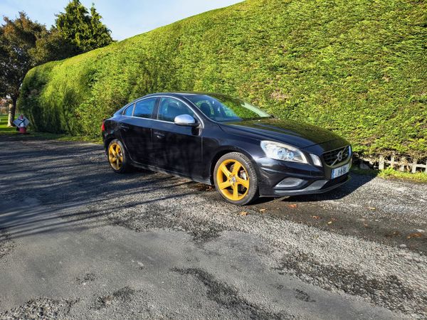 Volvo S60 Saloon, Diesel, 2011, Black