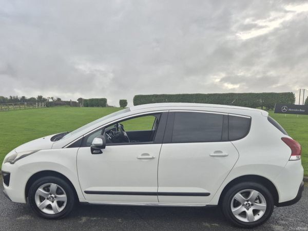 Peugeot 3008 SUV, Petrol, 2015, White