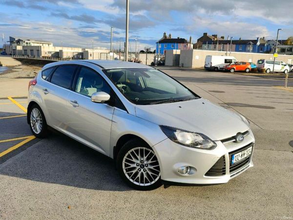 Ford Focus Hatchback, Petrol, 2013, Silver