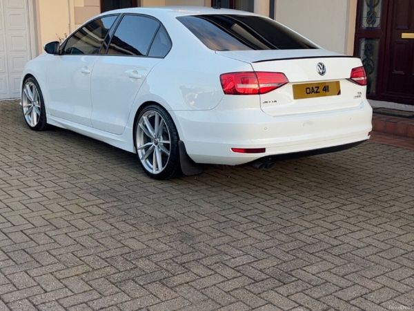 Volkswagen Jetta Saloon, Diesel, 2015, White