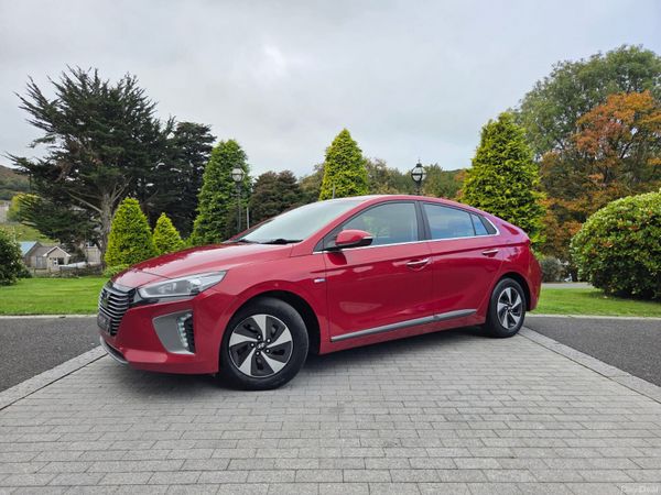 Hyundai IONIQ Hatchback, Petrol Hybrid, 2019, Red
