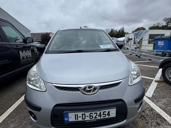 Hyundai i10 Hatchback, Petrol, 2011, Silver