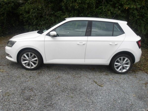 Skoda Fabia Hatchback, Petrol, 2018, White