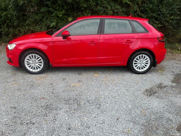Audi A3 Hatchback, Diesel, 2017, Red