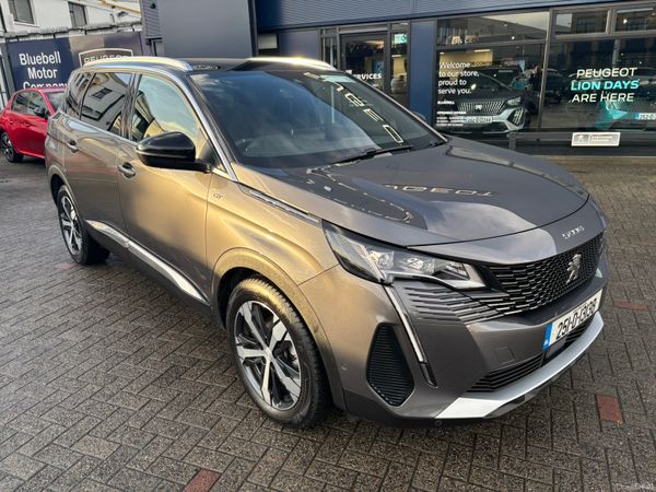 Peugeot 5008 MPV, Diesel, 2025, Grey