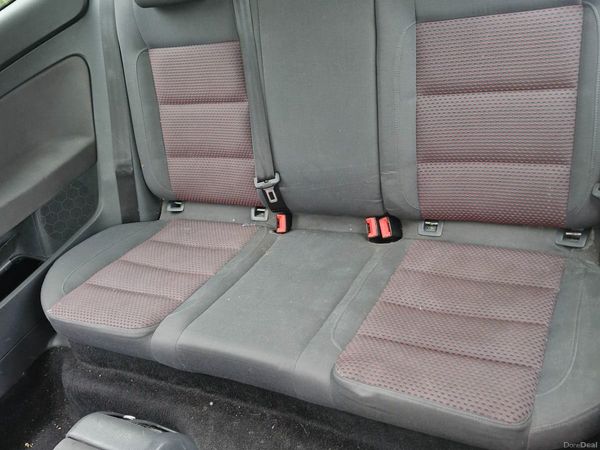 Volkswagen Golf Hatchback, Petrol, 2008, Red