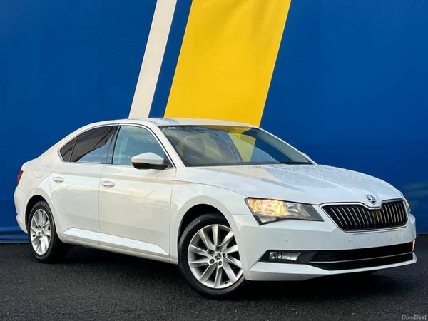 Skoda Superb Hatchback, Petrol, 2018, White