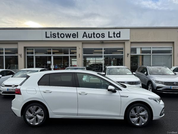 Volkswagen Golf Hatchback, Petrol, 2022, White