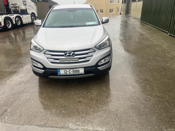 Hyundai Santa Fe SUV, Diesel, 2012, Silver