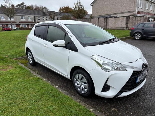 Toyota Vitz Hatchback, Petrol, 2017, White