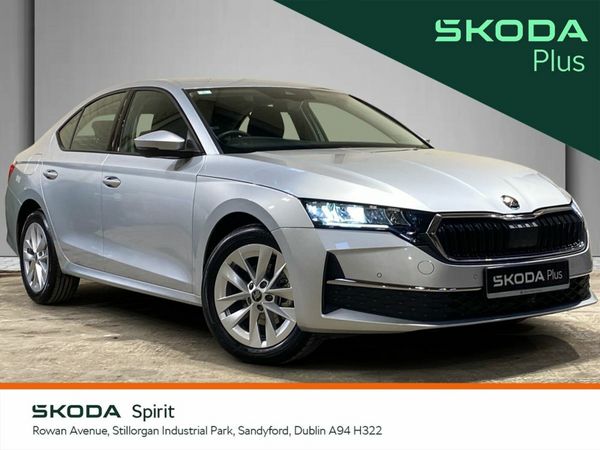 Skoda Octavia Saloon, Petrol, 2025, Silver