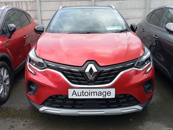 Renault Captur Hatchback, Petrol, 2020, Red