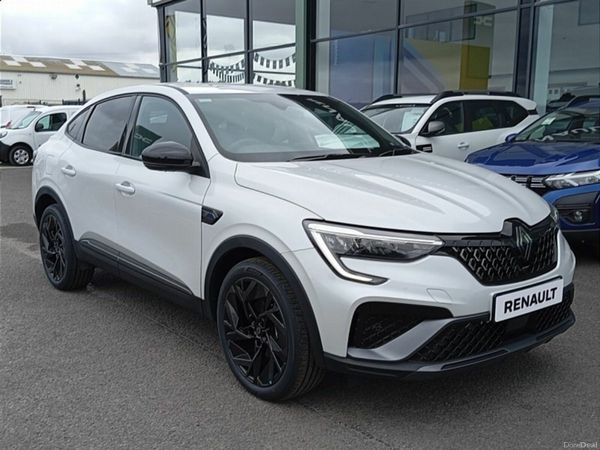 Renault Arkana Hatchback, Petrol Hybrid, 2025, White