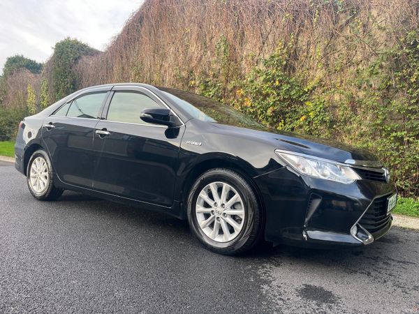 Toyota Camry Saloon, Petrol Hybrid, 2016, Black