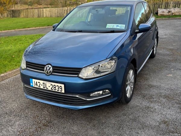 Volkswagen Polo Hatchback, Petrol, 2014, Blue