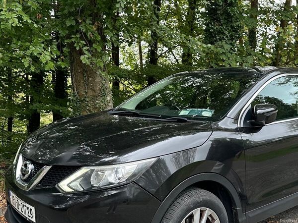 Nissan Qashqai Hatchback, Diesel, 2015, Black