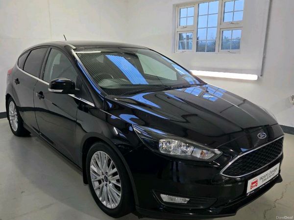 Ford Focus Hatchback, Diesel, 2016, Black