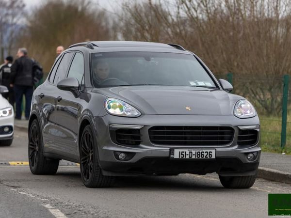 Porsche Cayenne SUV, Diesel, 2015, Grey