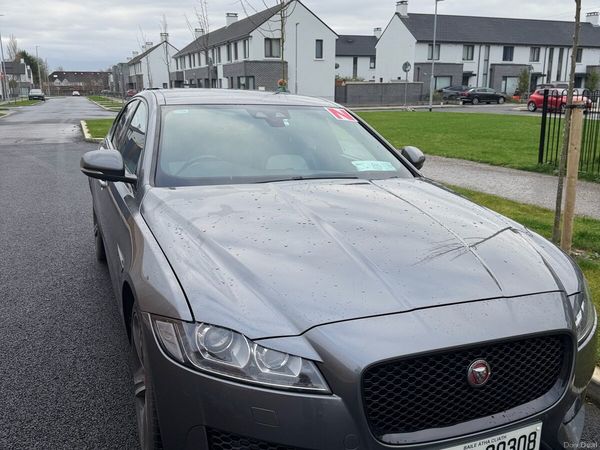 Jaguar XF Saloon, Diesel, 2016, Grey