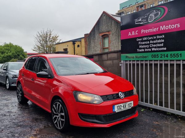 Volkswagen Polo Hatchback, Petrol, 2013, Red